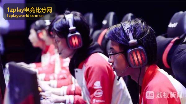 1zplay电竞比分网 雷霆狂狮战队